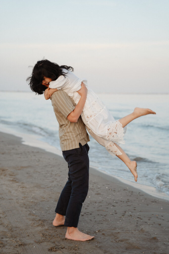 engagement photo session at the beach in France