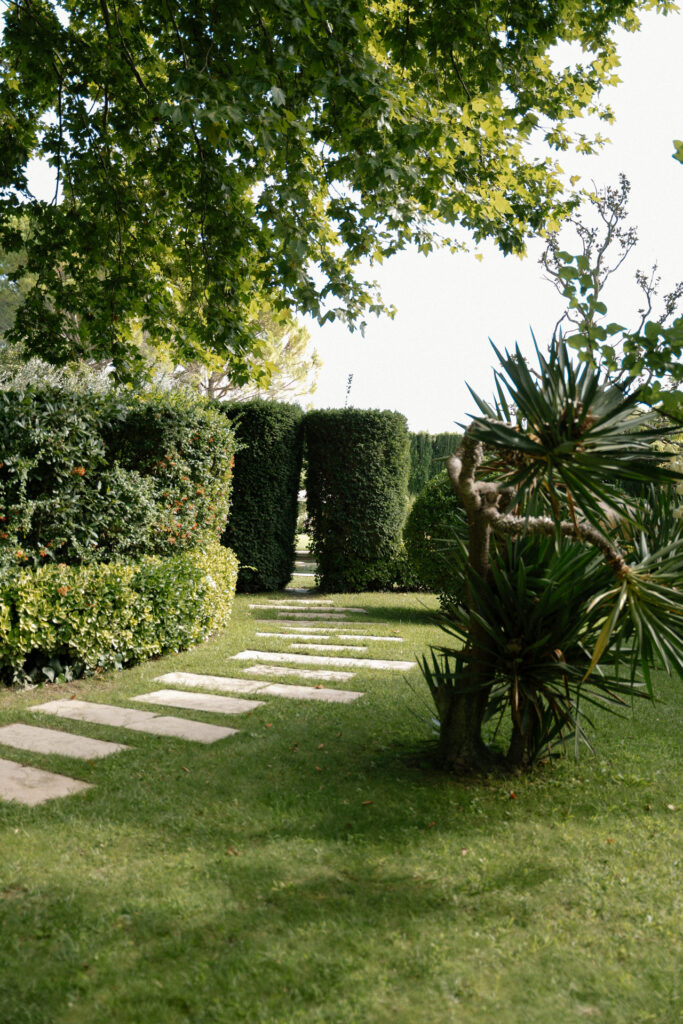 elegant-intimate-wedding-mas-chabran-provence00056 Elegant intimate wedding mas chabran provence00056