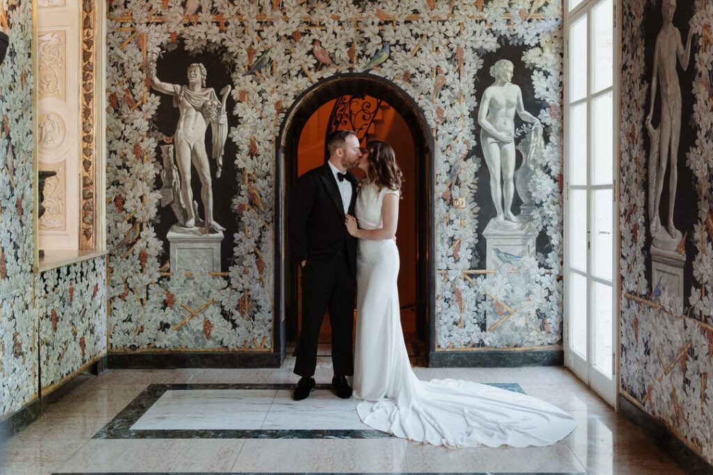 Iconic couple photography