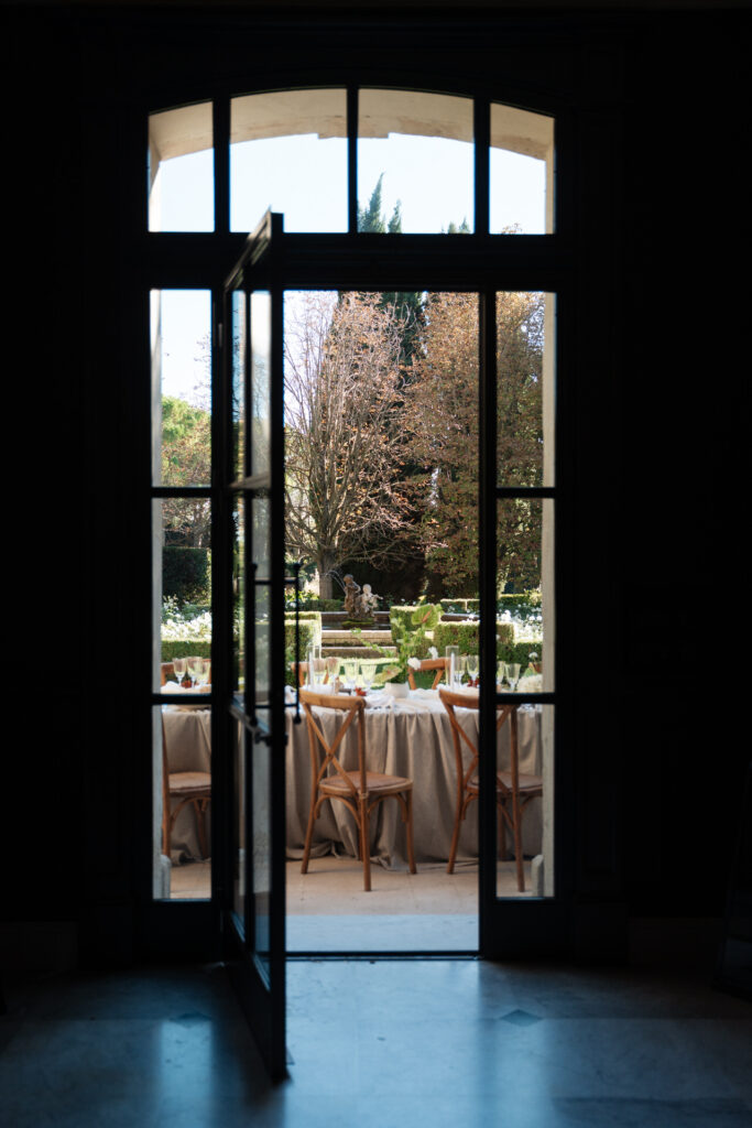 Intimate editorial wedding chabran provence00018