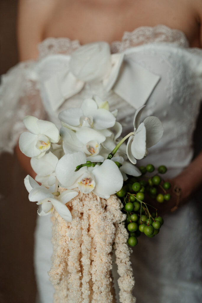 Intimate editorial wedding chabran provence00025