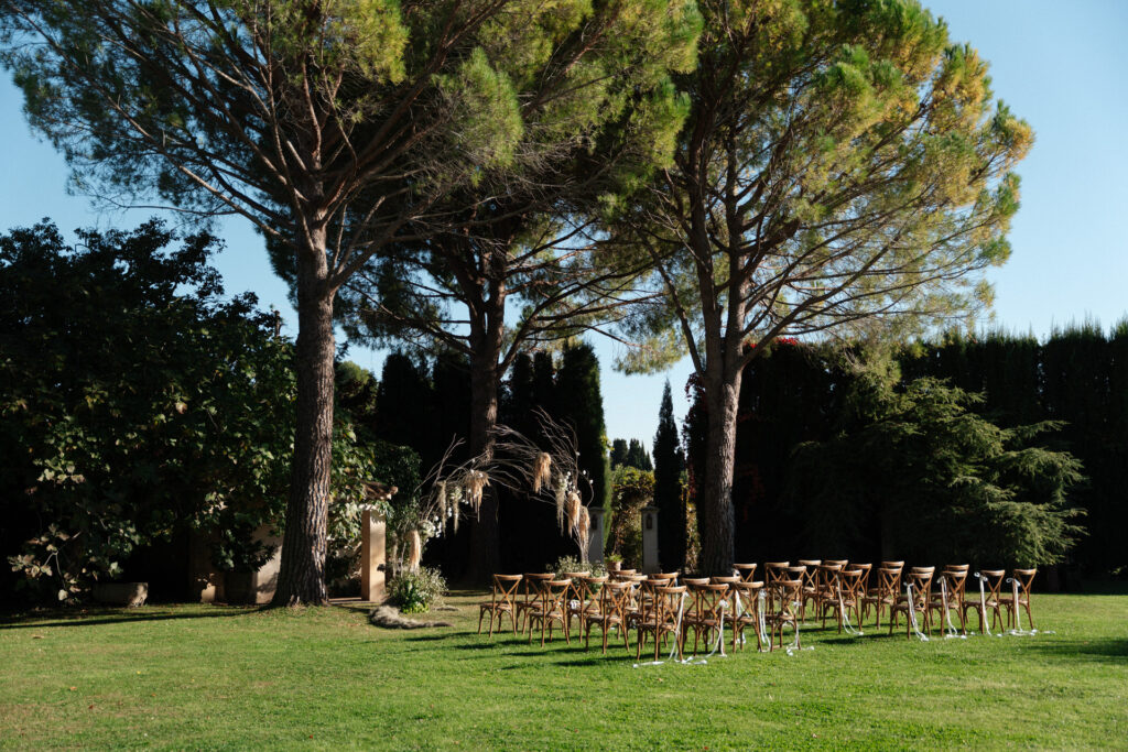 Intimate editorial wedding chabran provence00030