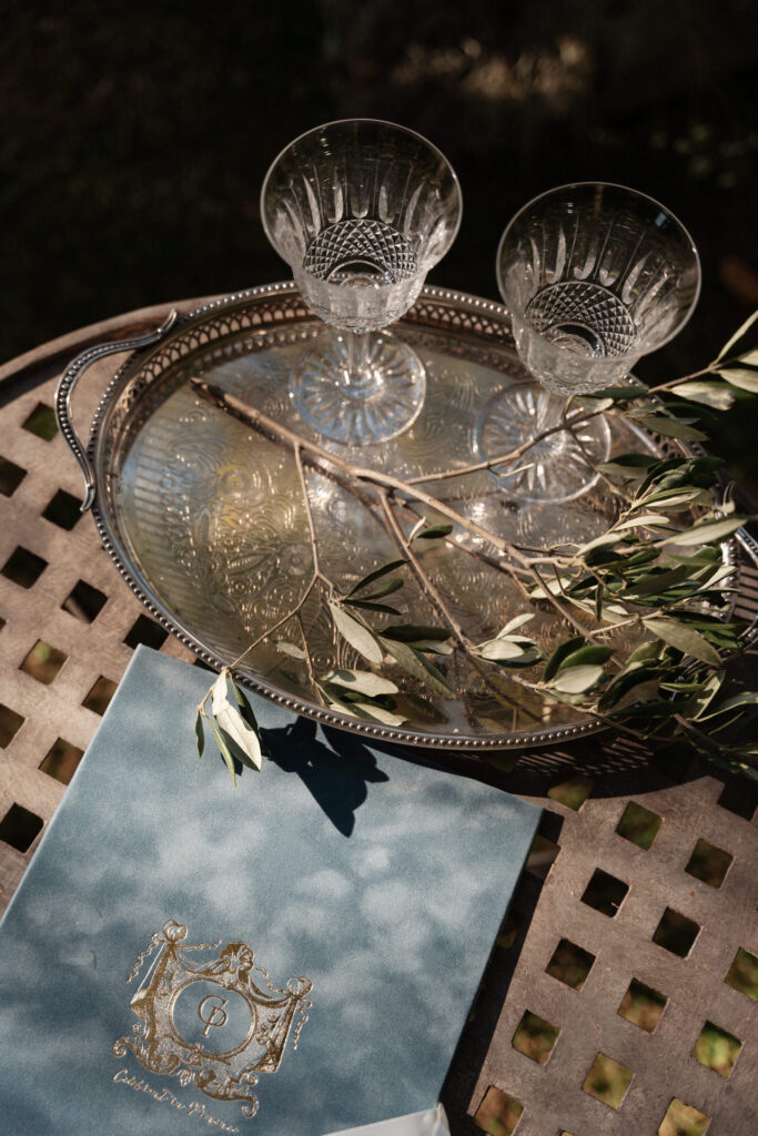 Intimate editorial wedding chabran provence00033