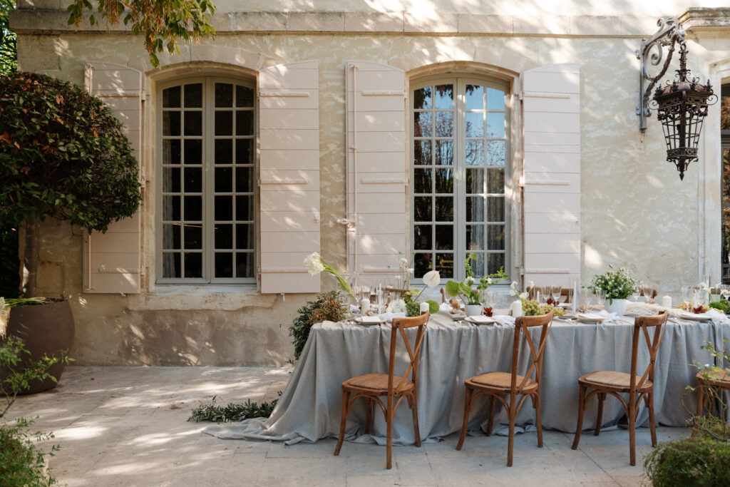 Intimate editorial wedding chabran provence00064