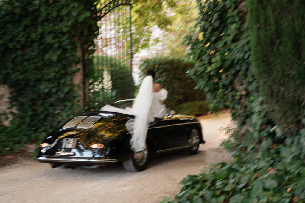 Intimate editorial wedding chabran provence00077