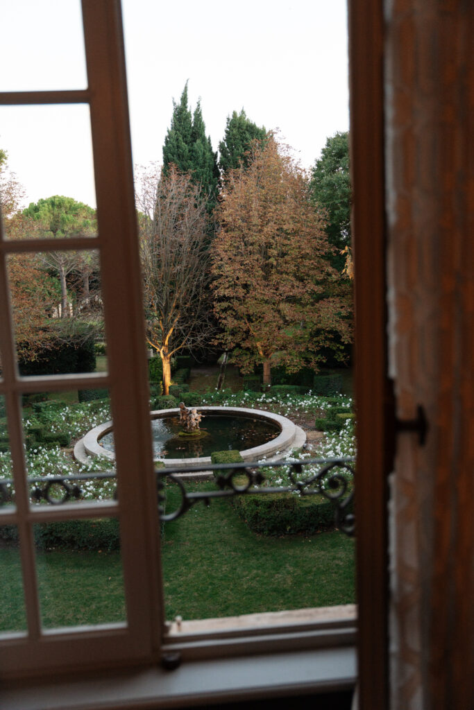 Intimate editorial wedding chabran provence00086