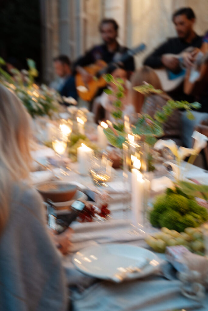 Intimate editorial wedding chabran provence00091