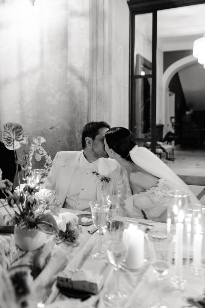 Intimate editorial wedding chabran provence00096