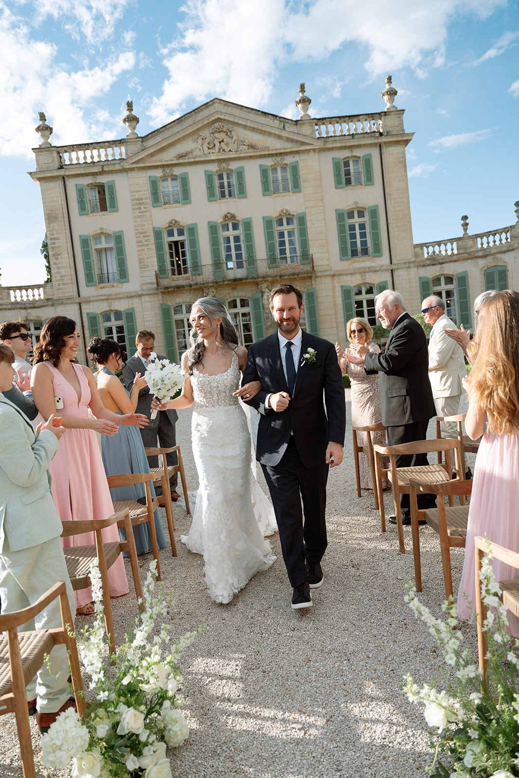 intimate elegant wedding chateau de Tourreau in provence